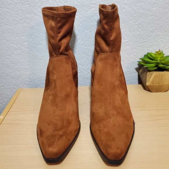 Naturalizer Ella Brown Bootie, Size 8.5 - Picture 3 of 8